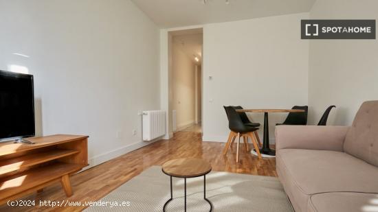 Apartamento de 1 dormitorio en alquiler en Madrid - MADRID