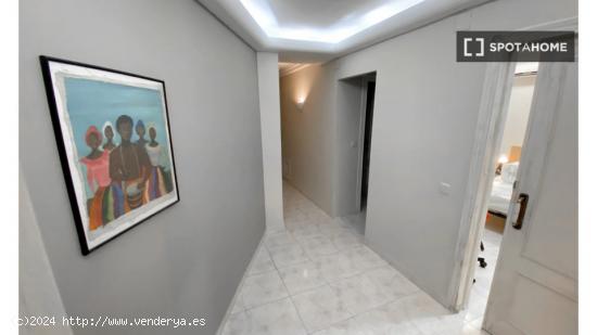 Apartamento de 4 dormitorios en Russafa - VALENCIA