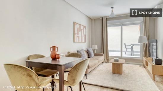 Apartamento de 2 dormitorios en alquiler en Retiro - MADRID