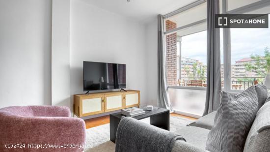 Apartamento de 4 dormitorios en alquiler en Sants. - BARCELONA