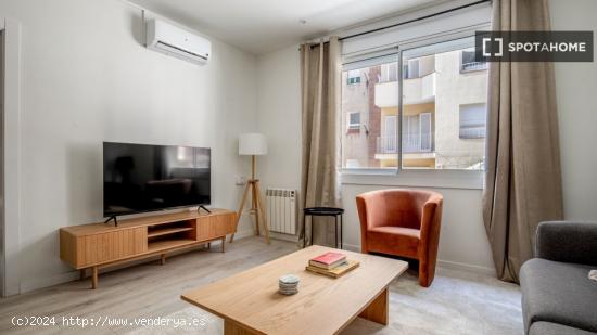 Apartamento de 3 dormitorios en alquiler en Gràcia - BARCELONA