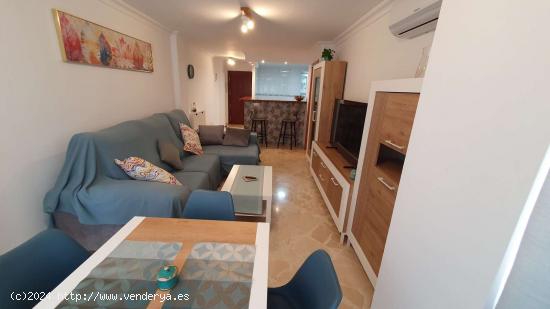  Apartamento entero de 3 dormitorios en Sevilla - SEVILLA 