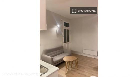 Apartamento de 2 dormitorios en alquiler en Tetuán, Madrid - MADRID