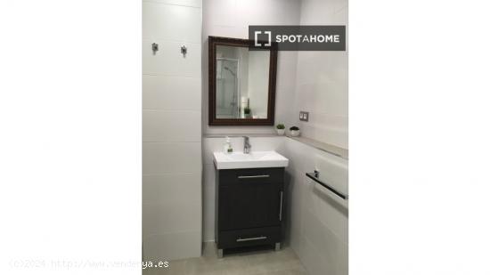 Apartamento de 2 dormitorios en alquiler en Valencia - VALENCIA