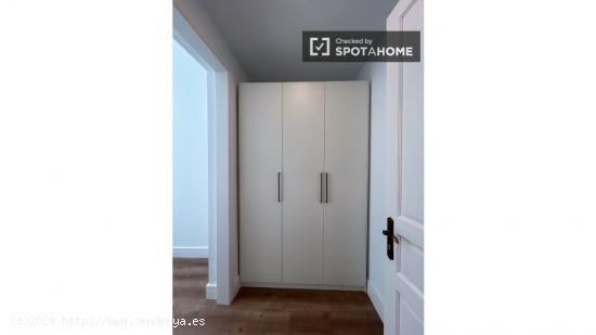 Habitaciones en alquiler en apartamento de 8 dormitorios en L'Eixample - BARCELONA