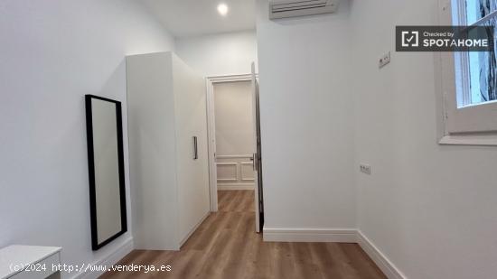 Habitaciones en alquiler en apartamento de 8 dormitorios en L'Eixample - BARCELONA