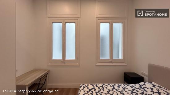 Habitaciones en alquiler en apartamento de 8 dormitorios en L'Eixample - BARCELONA