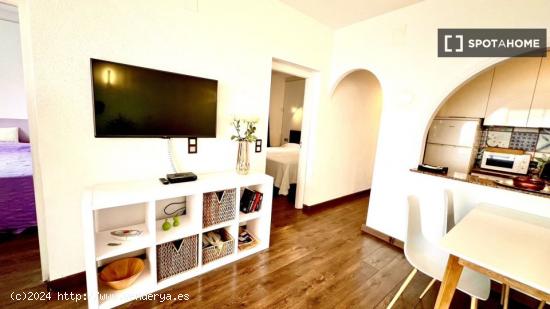 Increíble apartamento de 3 dormitorios en Benitachell con vistas al mar - ALICANTE