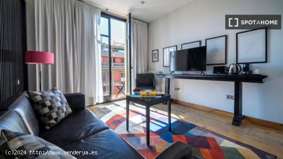 Apartamento entero de 2 dormitorios en Barcelona. - BARCELONA