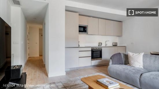 Apartamento de 1 dormitorio en alquiler en Madrid - MADRID