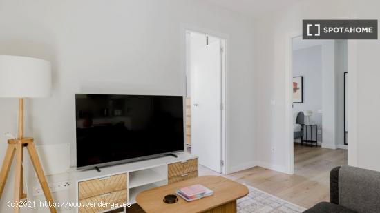 Apartamento de 2 dormitorios en alquiler en Madrid - MADRID