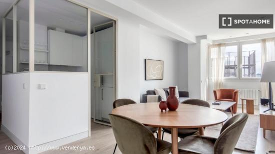 Apartamento de 2 dormitorios en alquiler en Madrid - MADRID