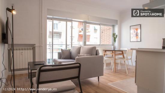 Se alquilan habitaciones en apartamento de 4 dormitorios en Carabanchel - MADRID