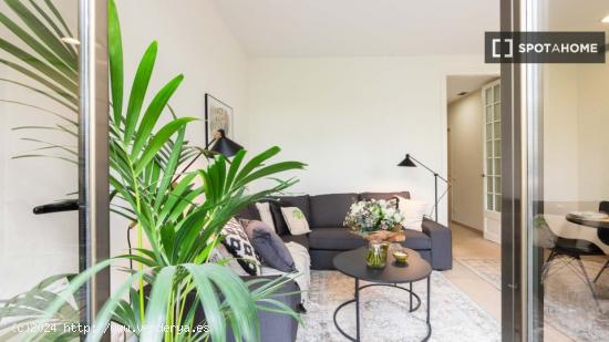 Apartamento entero de 3 habitaciones en Barcelona. - BARCELONA