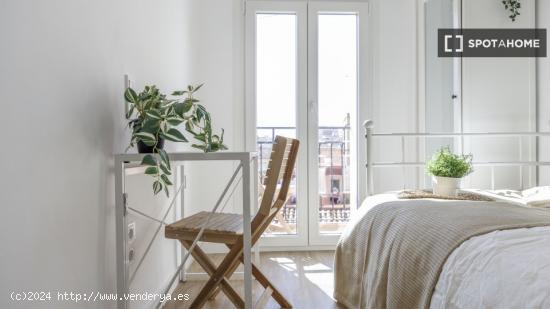 Dormitorio en apartamento de 3 habitaciones compartidas. - VALENCIA