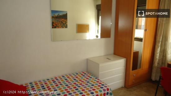 Habitación en piso compartido en Córdoba - CORDOBA