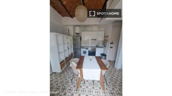 Apartamento de 2 dormitorios en alquiler en Ciutat Vella - BARCELONA