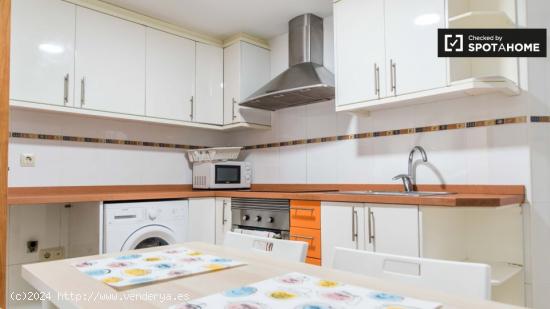 Habitaciones en alquiler en apartamento amoblado de 4 dormitorios en Quatre Carreres - VALENCIA