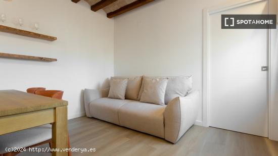 Apartamento de 2 dormitorios en alquiler en Ciutat Vella - BARCELONA