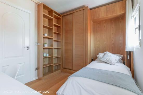 ¡Habitaciones en alquiler en piso de 4 habitaciones en Madrid! - MADRID