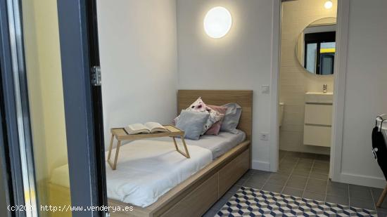 Se alquila habitación en coliving de 20 habitaciones en Simancas - MADRID