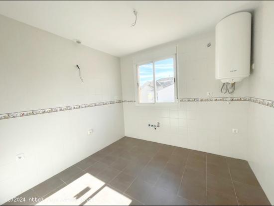 Piso nuevo a estrenar con 3 habitaciones en Vva. Algaidas - MALAGA