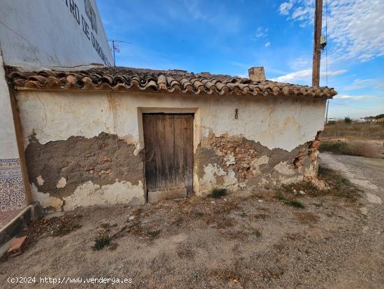 CASA PARA REFORMAR A LA VENTA EN EL CAMPILLO DE ARRIBA, FUENTE ÁLAMO - MURCIA