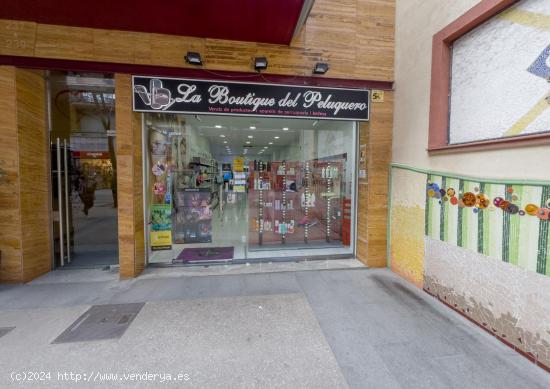  Local Comercial en venta -  Gran de Sant Andreu - BARCELONA 