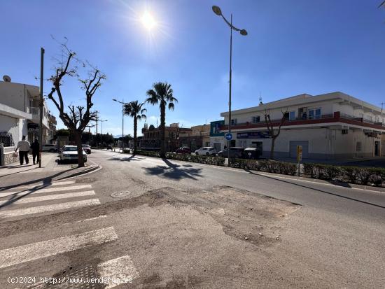  Solar urbano en Campohermoso - ALMERIA 