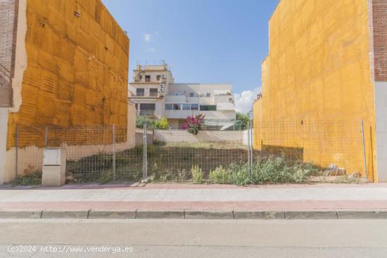 CÉNTRICO SOLAR PARA EDIFICAR HASTA 2 VIVIENDAS - TARRAGONA