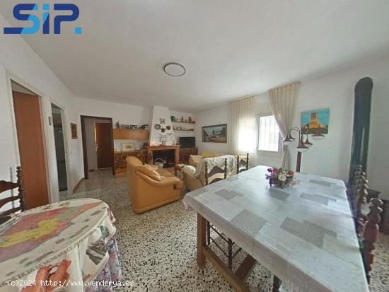 CASA EN VENTA. ZONA PONTONS. - BARCELONA