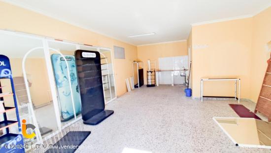 Se vende local comercial en Villa Romana - CADIZ