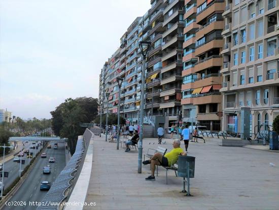 el piso de 3 dormitorios y 1 baño en distancia 50 m hasta la playa Postiget - ALICANTE