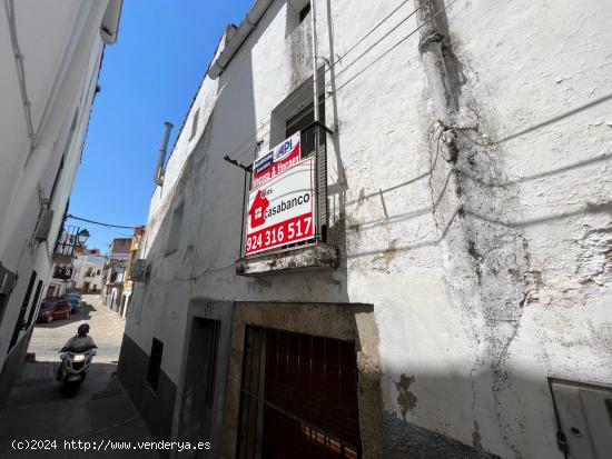 CASABANCO VENDE  VIVIENDA TIPO DUPLEX  EN MONTANCHEZ - CACERES