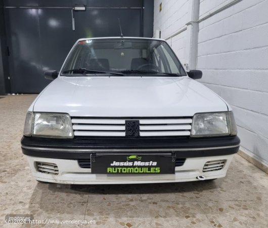 Peugeot 205 Mito 1.8 d de 1996 con 200.000 Km por 2.000 EUR. en Sevilla