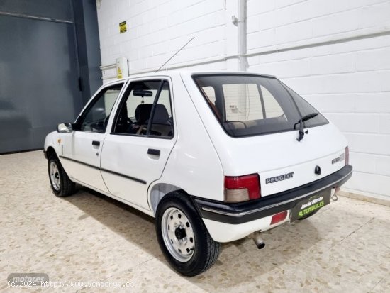 Peugeot 205 Mito 1.8 d de 1996 con 200.000 Km por 2.000 EUR. en Sevilla