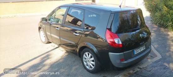 Renault Grand Scenic 1.9 DCI DYNAMIQUE 130Cv de 2007 con 345.000 Km por 3.900 EUR. en Ciudad Real