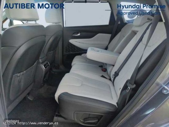 Hyundai Santa Fe Santa Fe 1.6TGDI PHEV Style 7pl 4WD 6AT de 2023 con 11.618 Km por 47.500 EUR. en Va