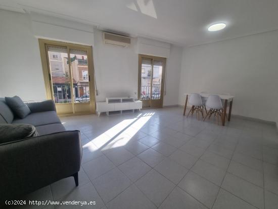 ALQUILER DE VIVIENDA EN AVD JUAN PERPIÑAN - ALICANTE