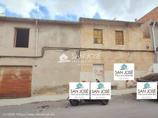 SE VENDEN DOS CASAS PARA DERRIBAR O REFORMAR TOTALMENTE EN ASPE - ALICANTE