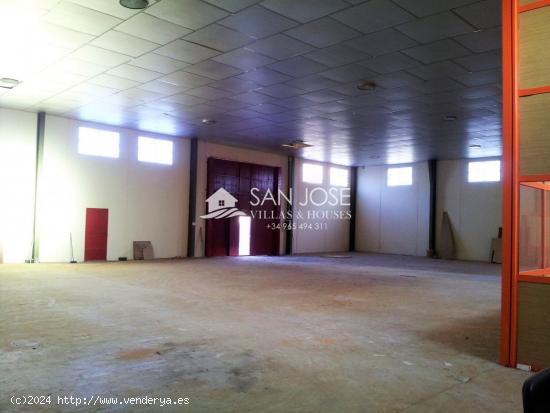 NAVE INDUSTRIAL EN VENTA EN NOVELDA , ZONA ESTACION - ALICANTE