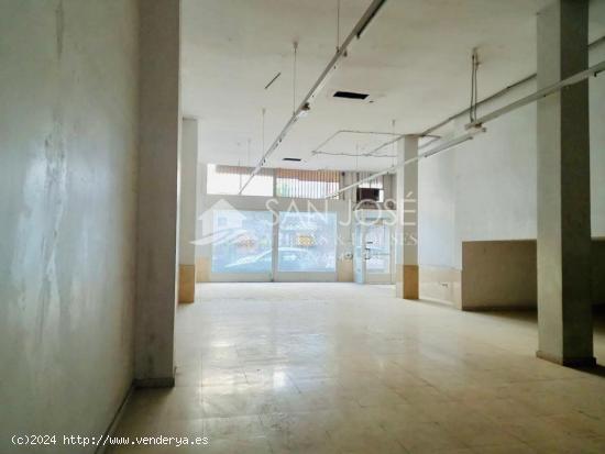 VENTA DE AMPLIO LOCAL COMERCIAL EN EL BARRIO DEL PROGRESO, MURCIA - MURCIA