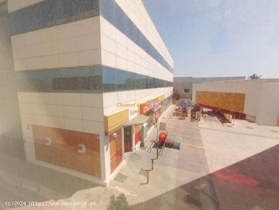 LOCAL COMERCIAL, SITUADO EN EL  PARQUE INDUSTRIAL TORRELLANO - ALICANTE