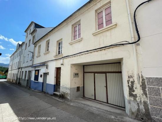  VENTA DE CASA CON PATIO EN SAN MIGUEL DE LAS DUEÑAS - LEON 