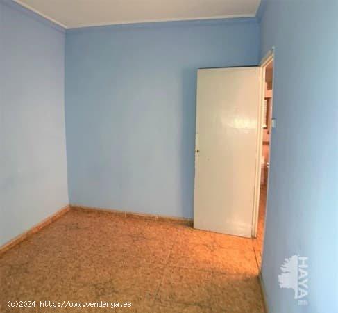 Piso en venta en Calle Sargento Navarro - ALICANTE