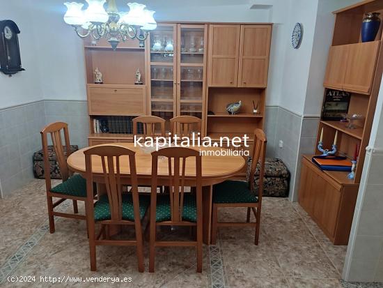 CASA A LA VENTA EN LA POBLACIÓN DE BENIMARFULL - ALICANTE