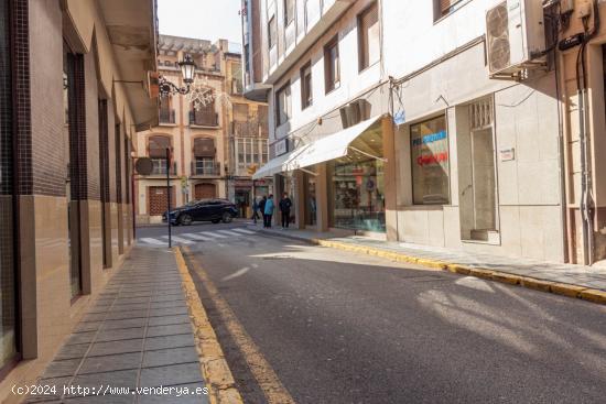 MONTA TU NEGOCIO CON UNA MÍNIMA INVERSIÓN LOCAL EN EL CENTRO - ALICANTE