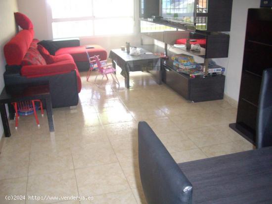 MAGNIFICA CASA TRIPLEX EN VENTA - ALMERIA