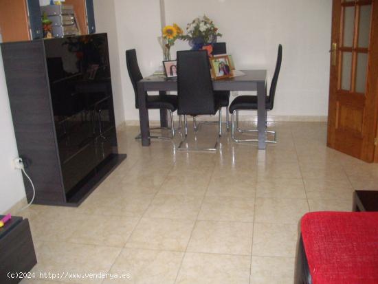 MAGNIFICA CASA TRIPLEX EN VENTA - ALMERIA