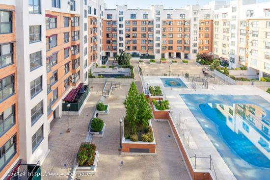 Se vende plaza de garaje en Rivas Vaciamadrid, en el Barrio de la Luna - MADRID